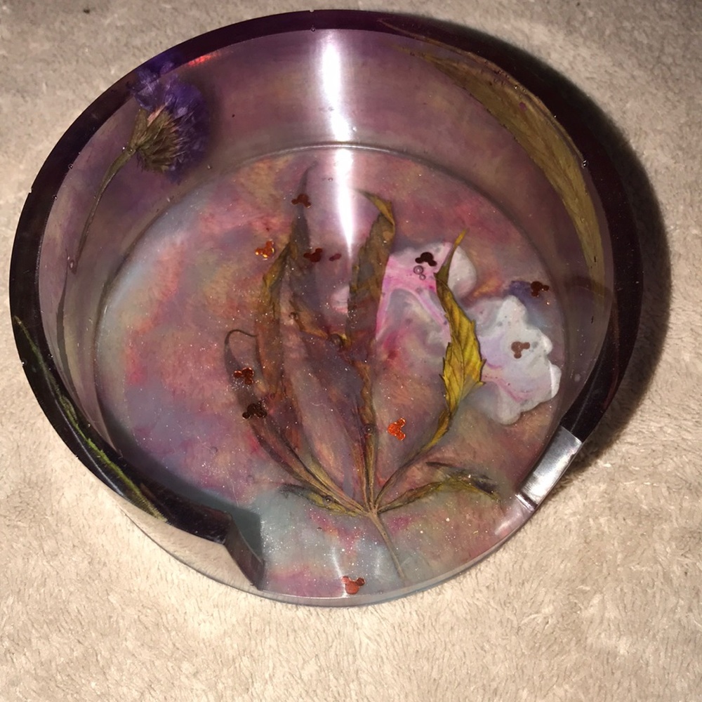 Custom epoxy coaster holder with baby Sylvester and tweety leaves & flowers